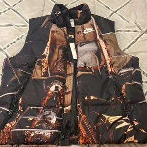 Nike vest (Therma fit)